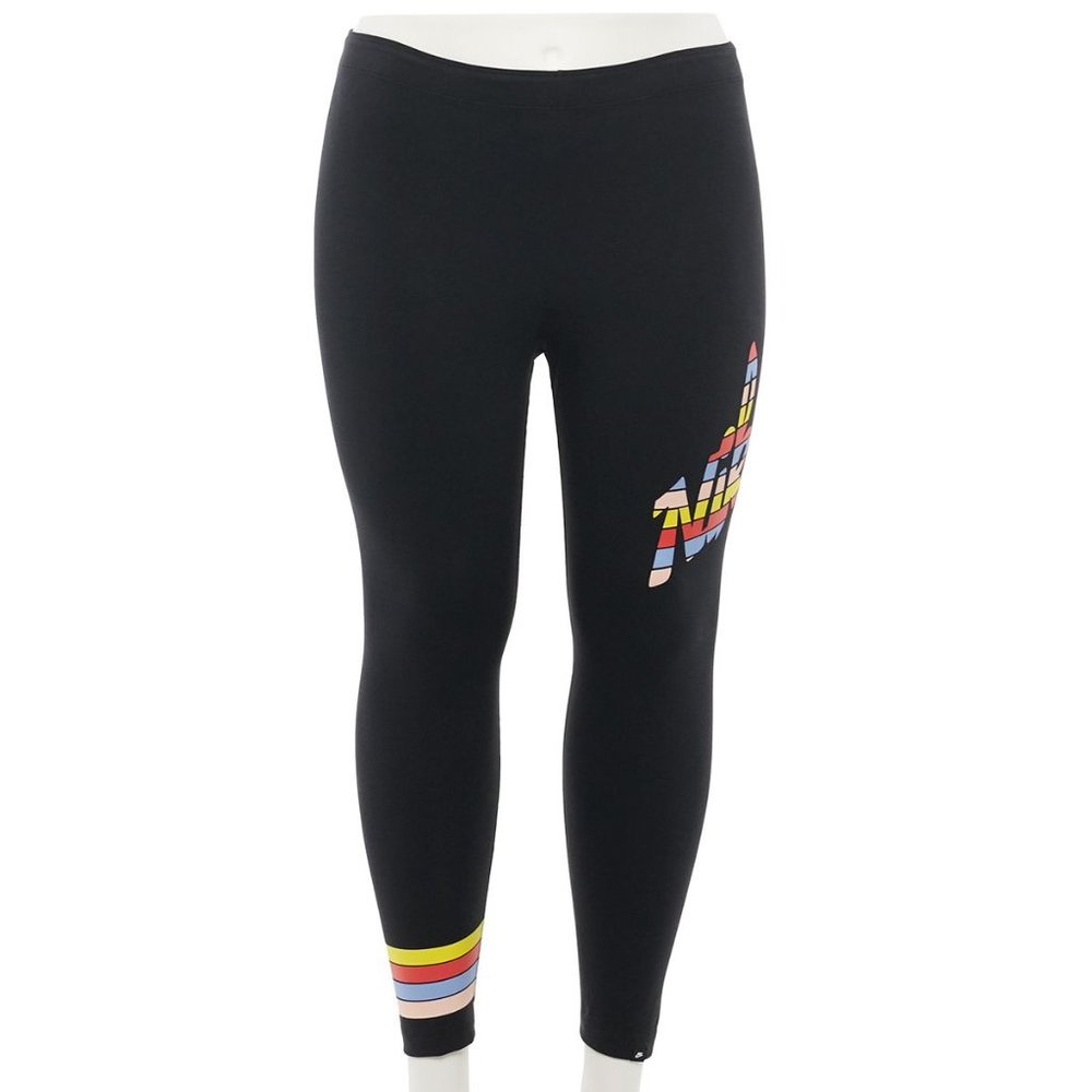 Plus Size Nike Sportswear Core Printed Leggings